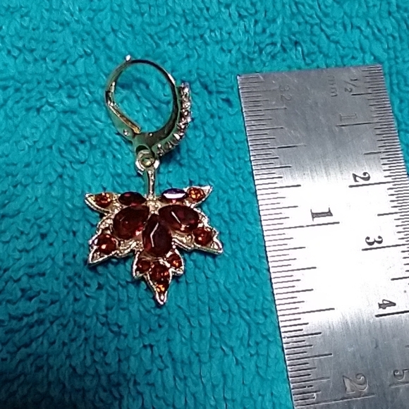 Elegant Gold Tone and Orange Crystal Maple Leaf Earrings - Picture 2 of 3